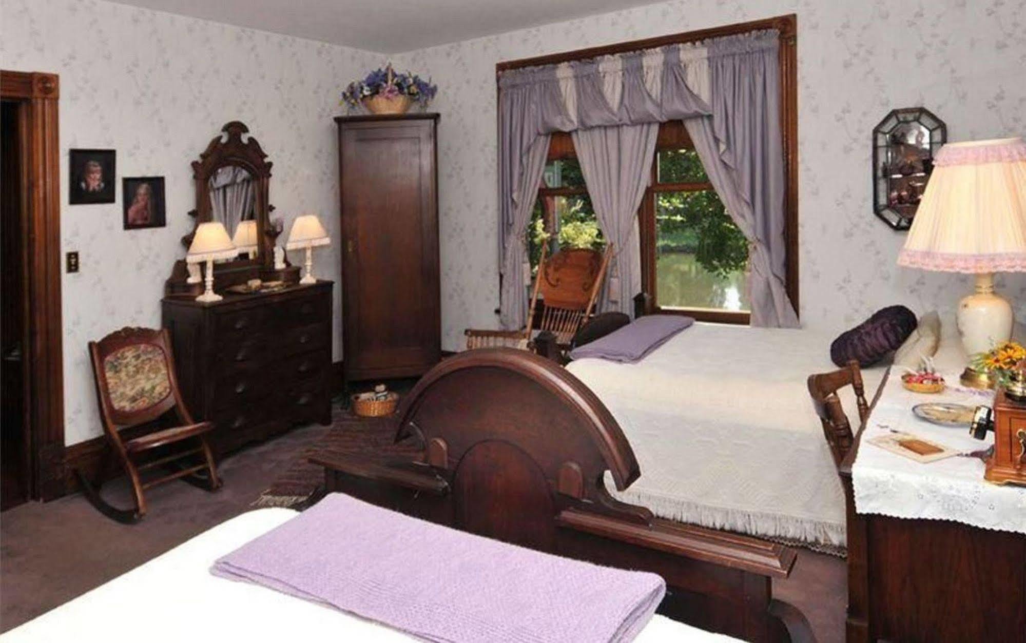 Victorian Loft Bed And Breakfast 클리어필드 외부 사진